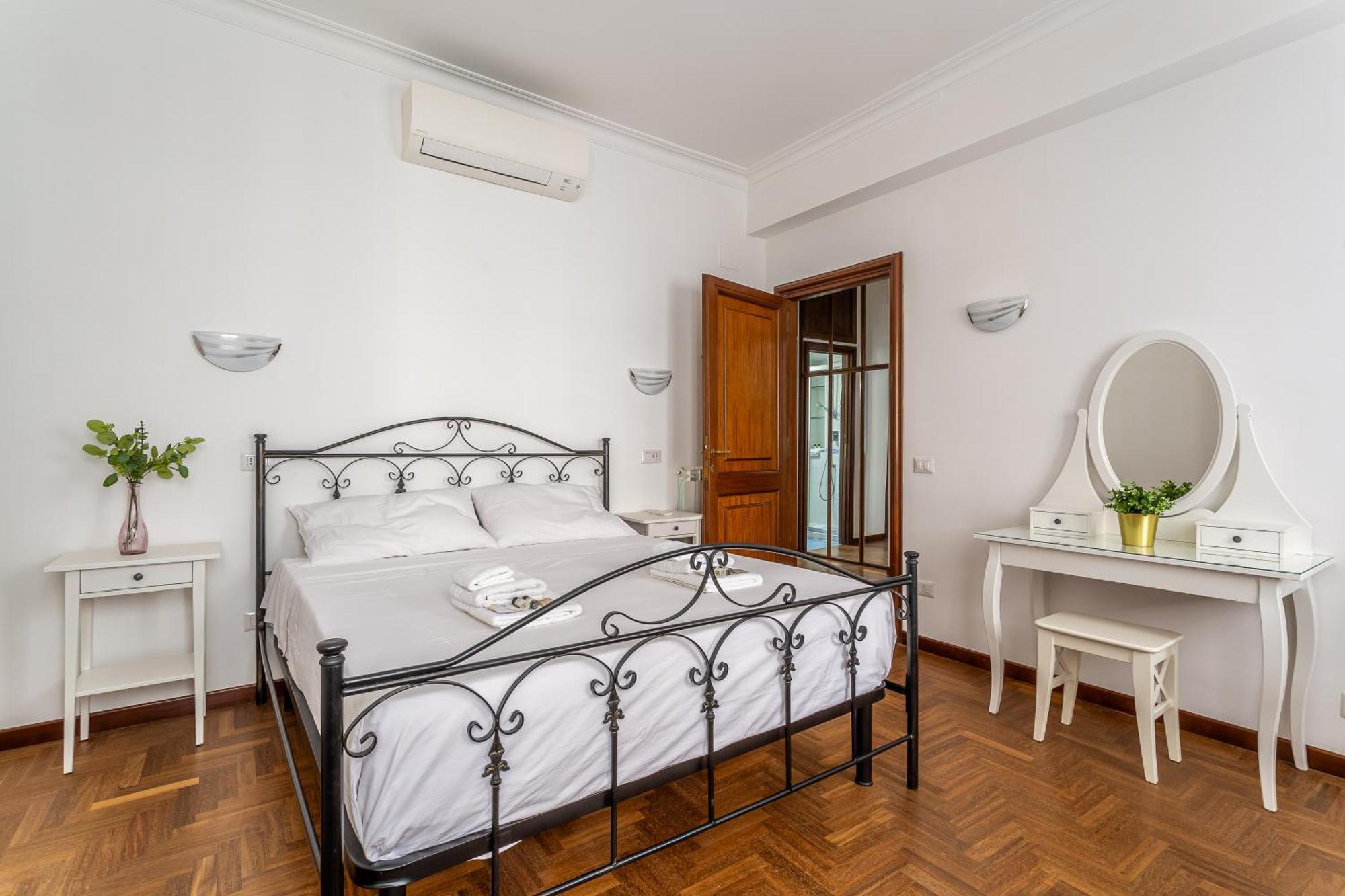 Iflat Vatican Spacious Apartment With Terrace Roma Esterno foto